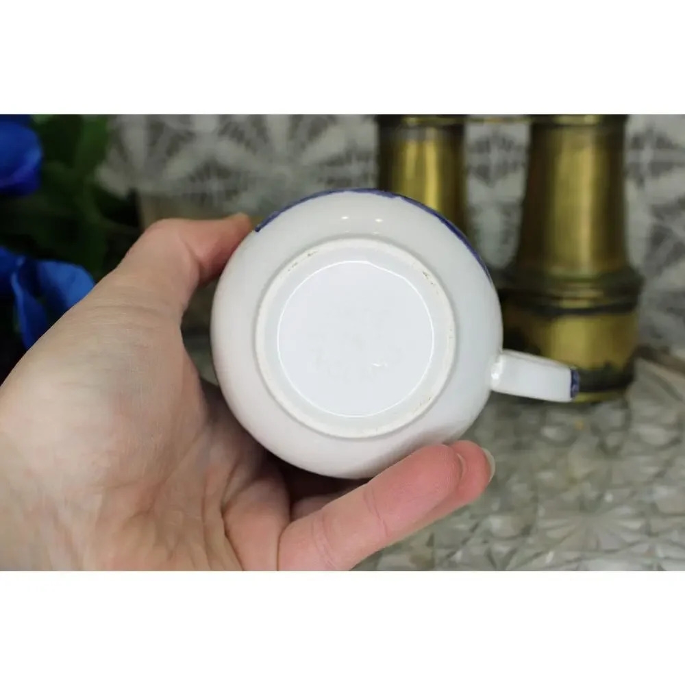 Johnson Brothers Blue Willow Breakfast Tea Cups